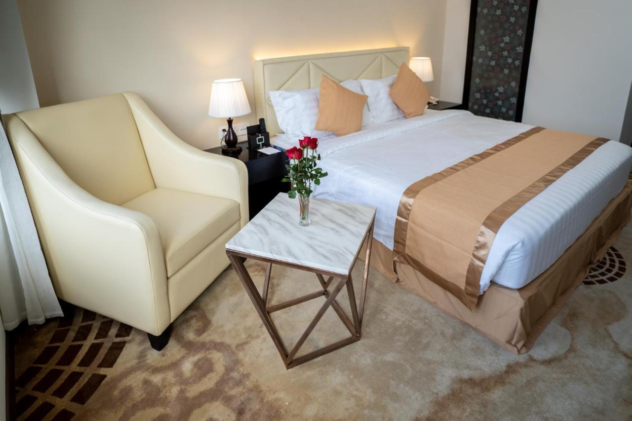 Hotel Sanchaung Γιανγκόν Εξωτερικό φωτογραφία